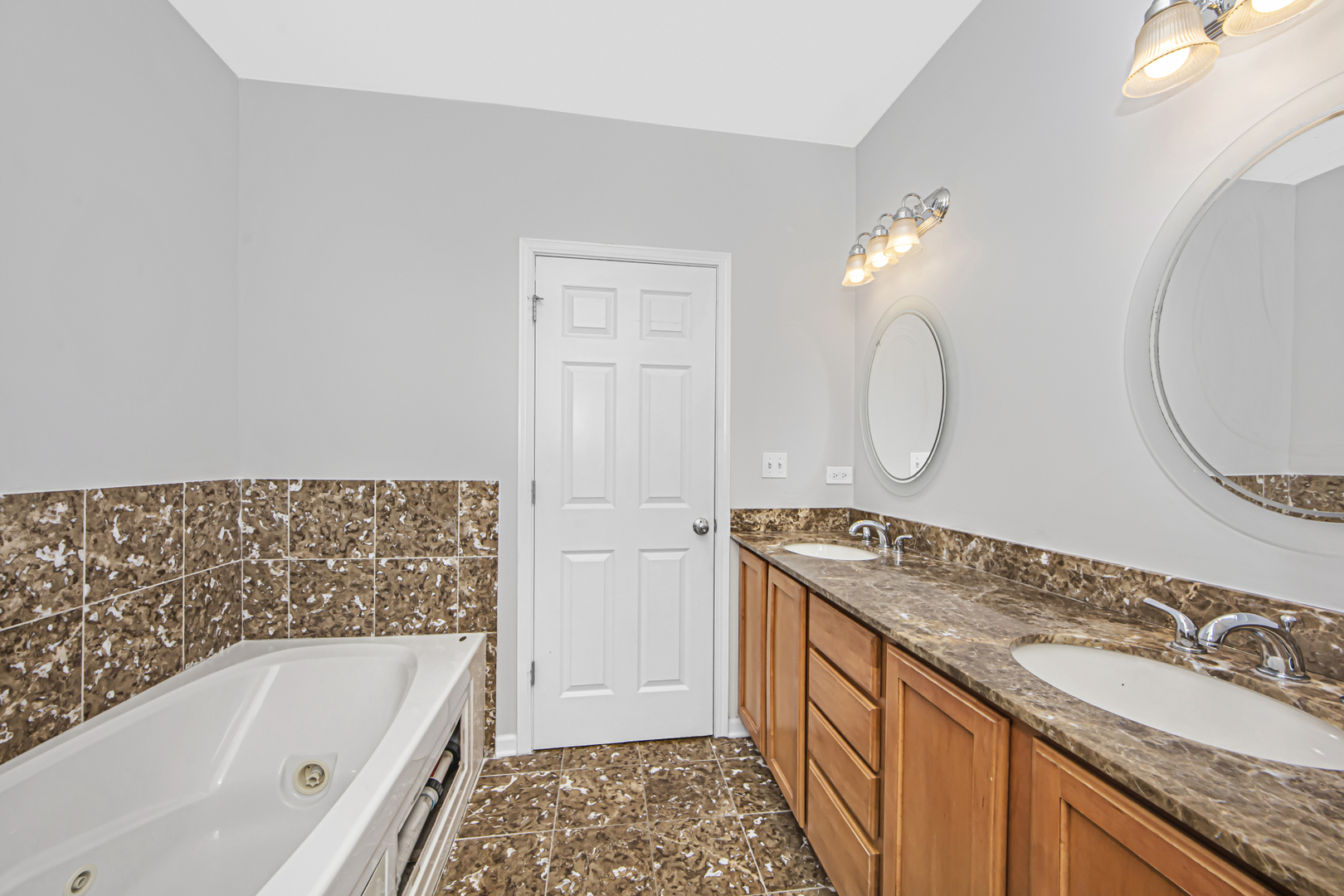 406 East 46th Street, Unit B4 Chicago, IL 60653 - Photo 35 of 41