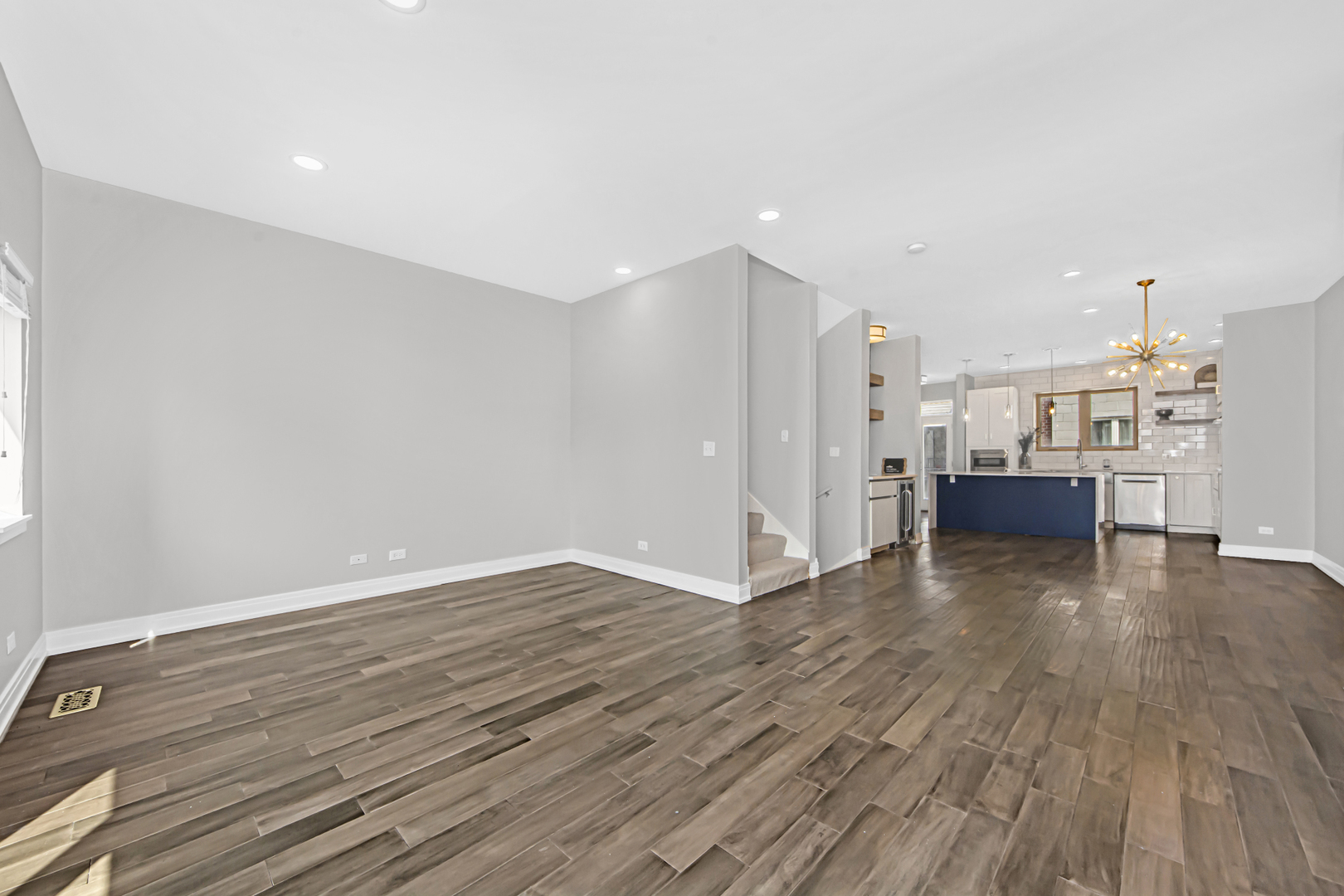 406 East 46th Street, Unit B4 Chicago, IL 60653 - Photo 9 of 41