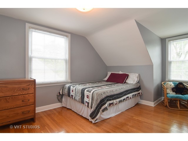 714 Spring Road Elmhurst, IL 60126 - Photo 11 of 15
