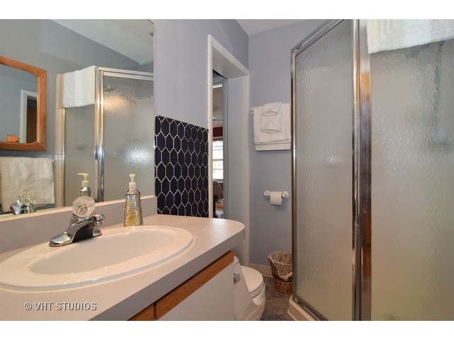 714 Spring Road Elmhurst, IL 60126 - Photo 12 of 15