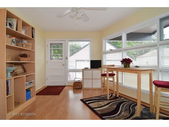 714 Spring Road Elmhurst, IL 60126 - Photo 6 of 15