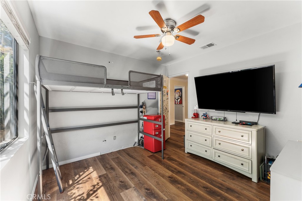 16035 Circle Diamond Road Sylmar, CA 91342 - Photo 56 of 87