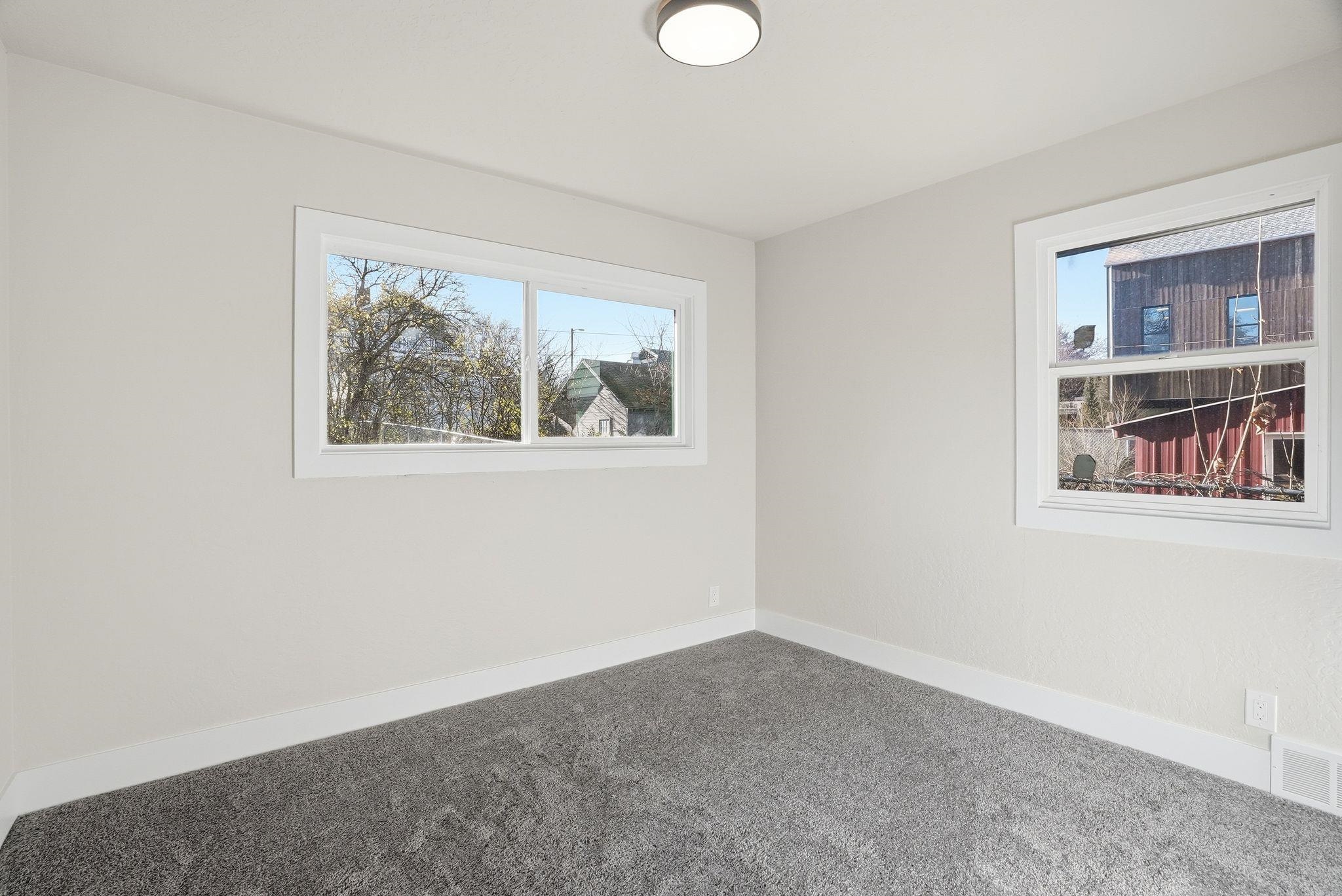 1422 East 9th Avenue Spokane, WA 99202 - Photo 23 of 41