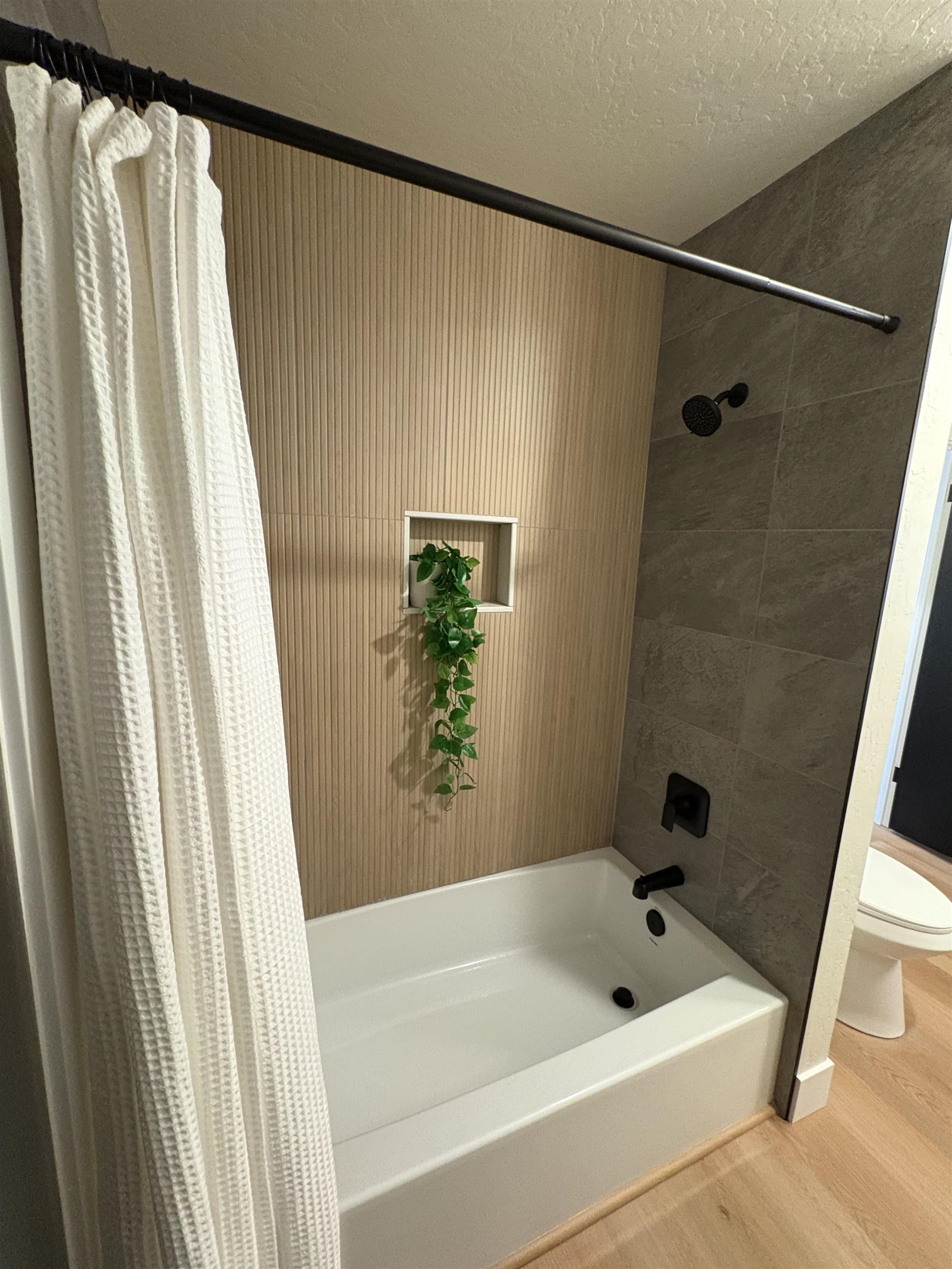 1422 East 9th Avenue Spokane, WA 99202 - Photo 38 of 41