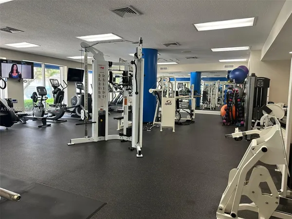 $6,500 | 6001 North Ocean Drive, Unit 503, Hollywood, FL 33019