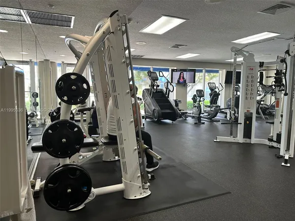$6,500 | 6001 North Ocean Drive, Unit 503, Hollywood, FL 33019