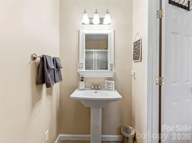 $685,000 | 4973 Us Highway, Saluda, NC 28773