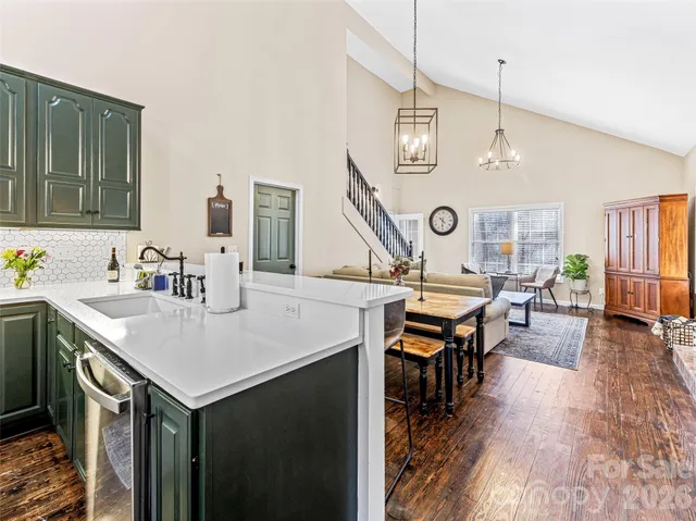 $685,000 | 4973 Us Highway, Saluda, NC 28773