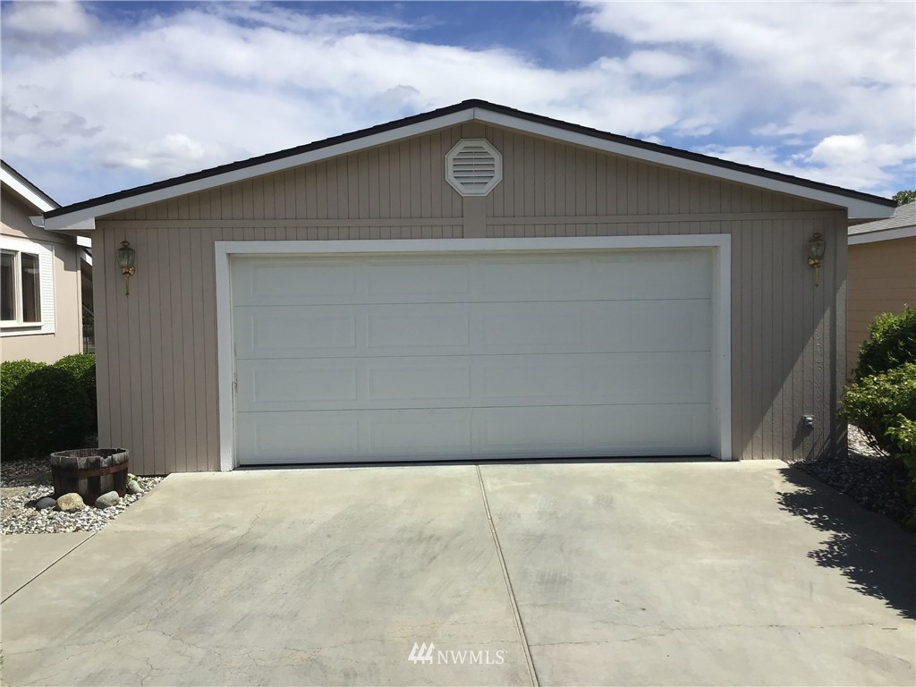 911 Meadow Ridge Drive, Unit 32 Wenatchee, WA 98801 - Photo 6 of 18 Gallery Image 6