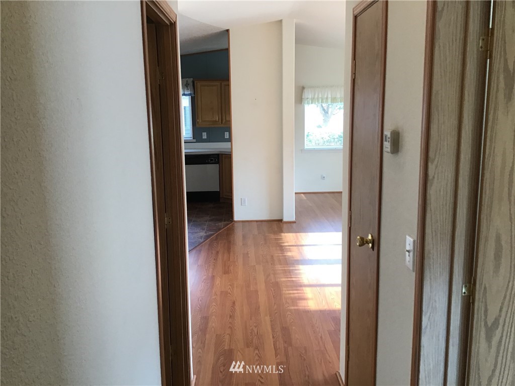 911 Meadow Ridge Drive, Unit 32 Wenatchee, WA 98801 - Photo 10 of 18 Gallery Image 10