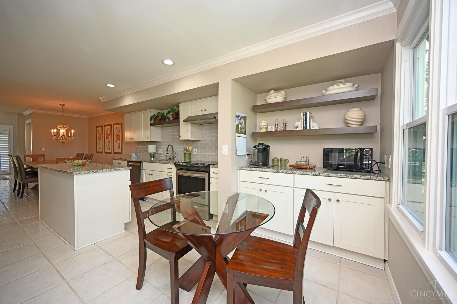 8803 Montgomery Road, Unit 2 Cincinnati, OH 45236 - Photo 16 of 40 Gallery Image 16
