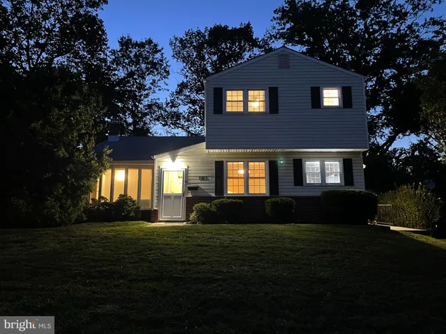 $489,900 | 181 Campmeeting Road, Willow Grove, PA 19090