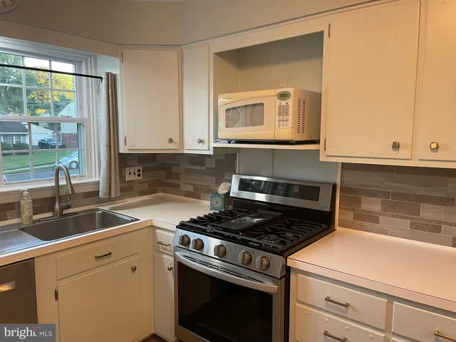 $489,900 | 181 Campmeeting Road, Willow Grove, PA 19090