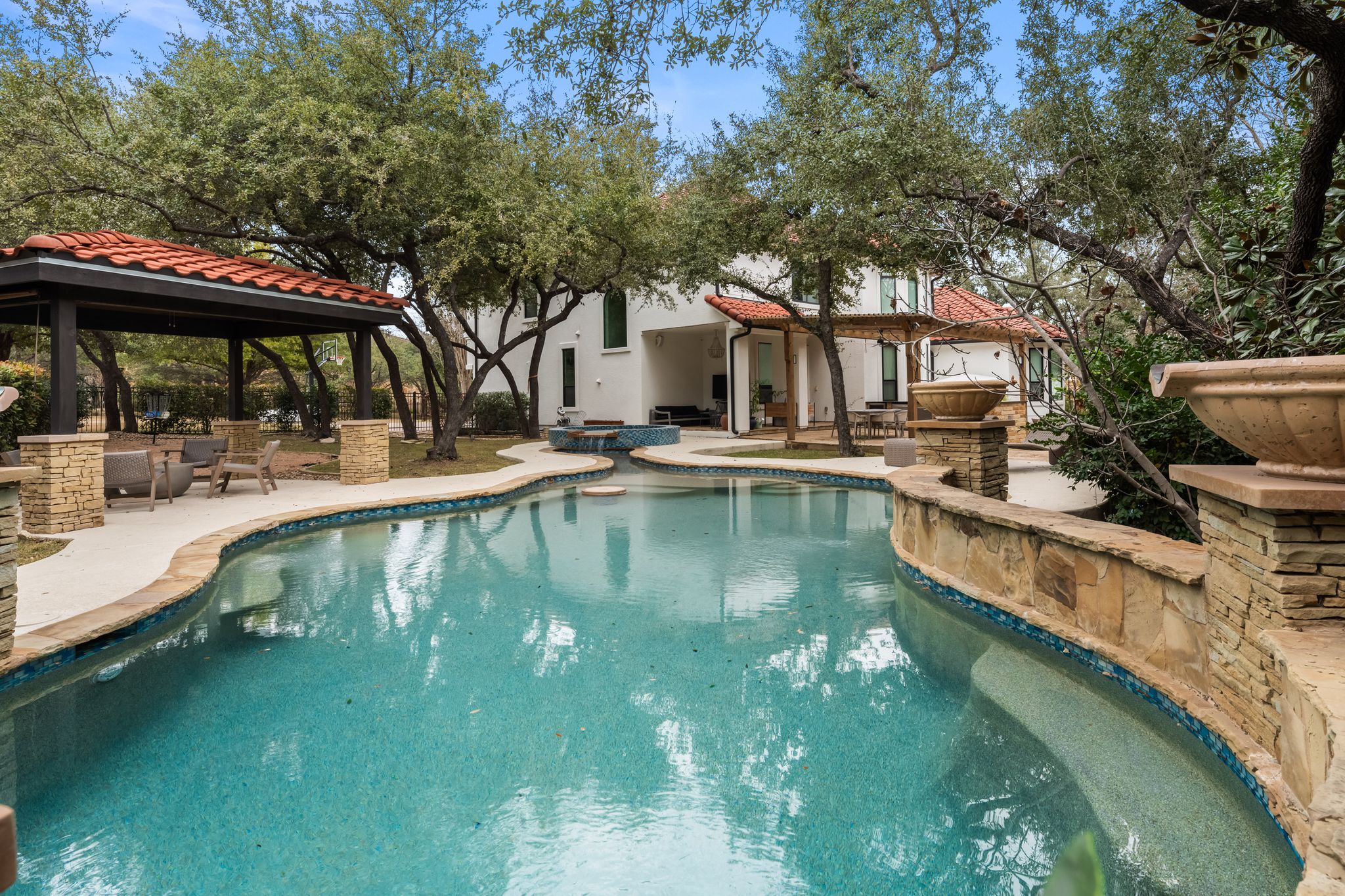 11501 Firethorn Court Austin, TX 78732 - Photo 26 of 34