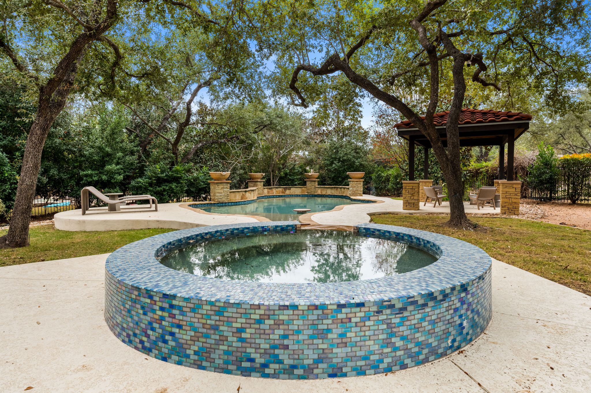 11501 Firethorn Court Austin, TX 78732 - Photo 31 of 34