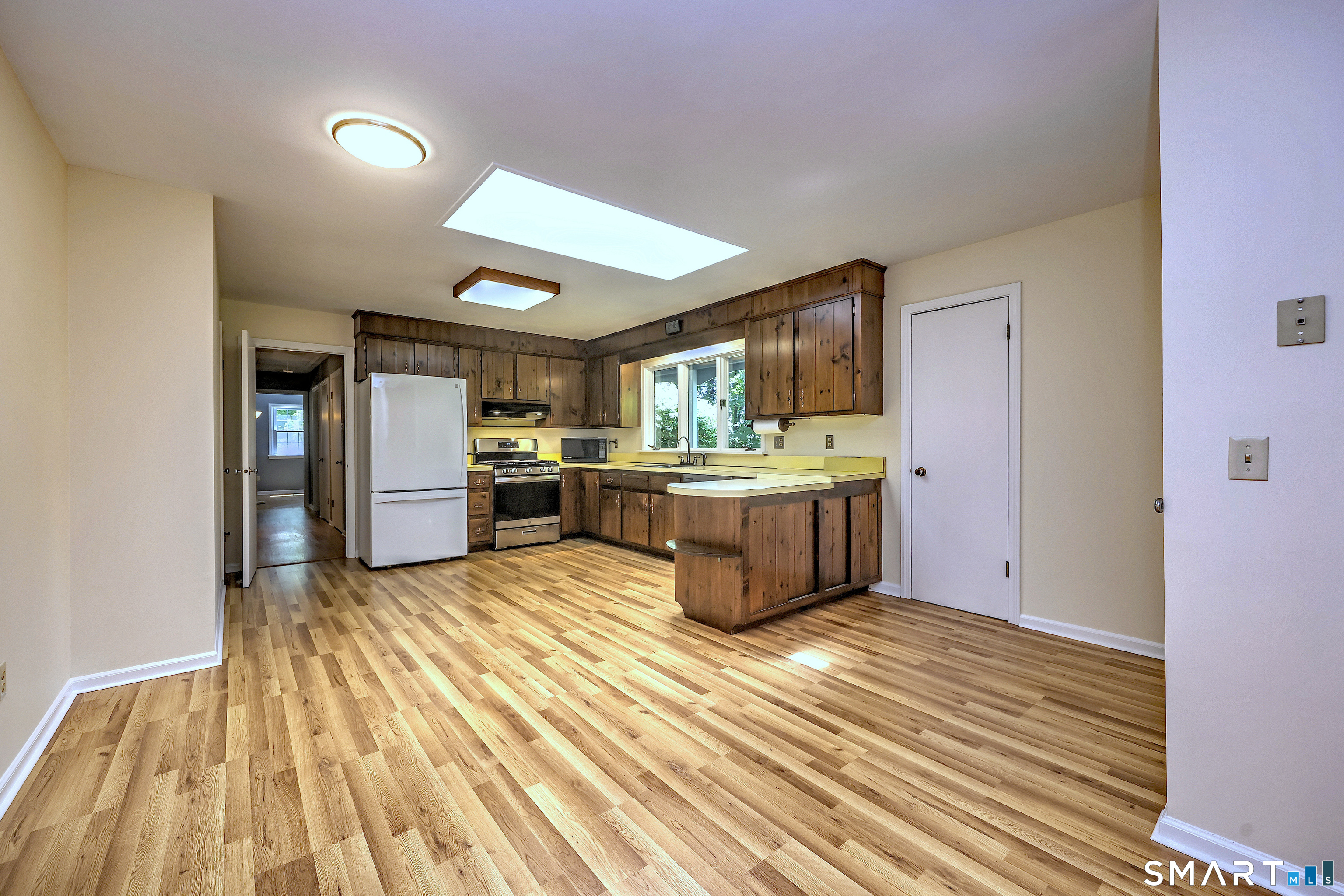 12 Walker Road Woodbury, CT 06798 - Photo 10 of 39