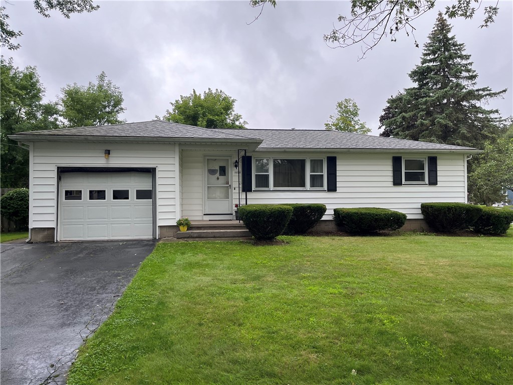 1195 Whitlock Road Irondequoit, NY 14609 - Photo 1 of 1 Welcome to 1195 Whitlock Rd.!!!!
Vinyl & Aluminu