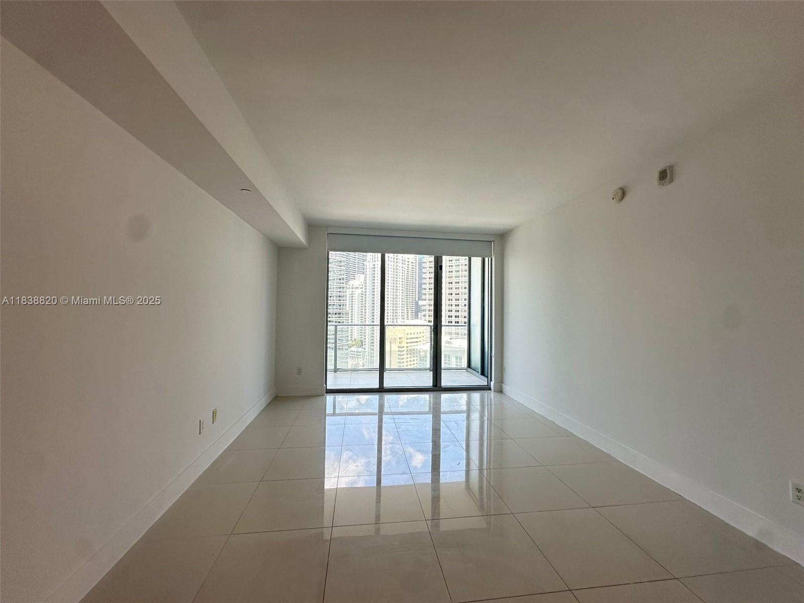1300 Brickell Bay Drive, Unit 2813 Miami, FL 33131 - Photo 11 of 31