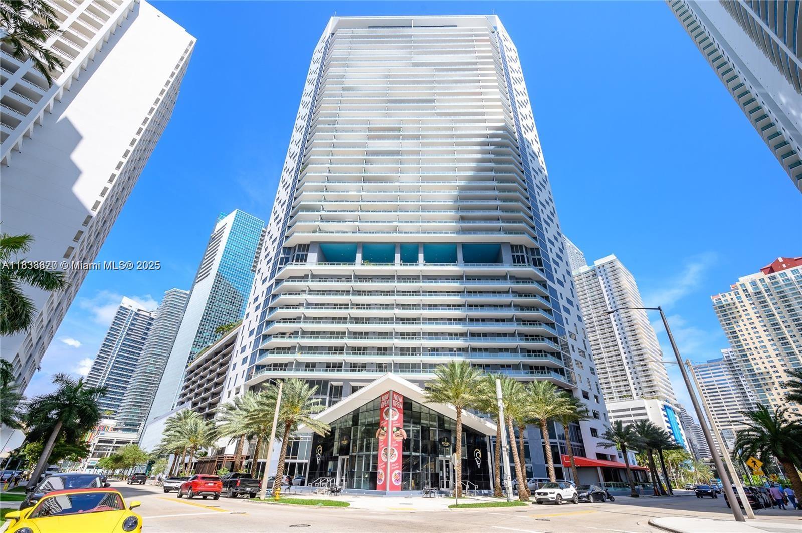1300 Brickell Bay Drive, Unit 2813 Miami, FL 33131 - Photo 2 of 31
