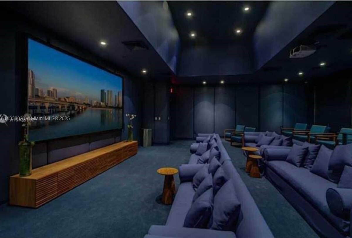 1300 Brickell Bay Drive, Unit 2813 Miami, FL 33131 - Photo 24 of 31