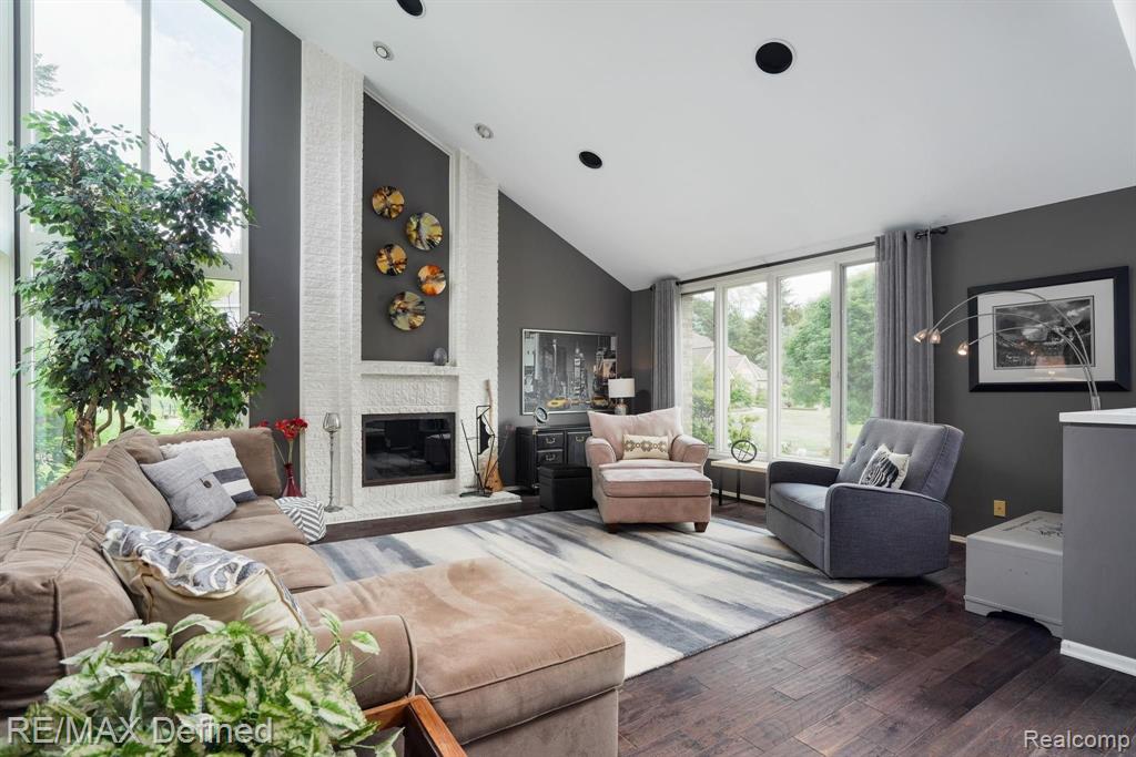 6358 Cherry Tree Court Rochester Hills, MI 48306 - Photo 6 of 47