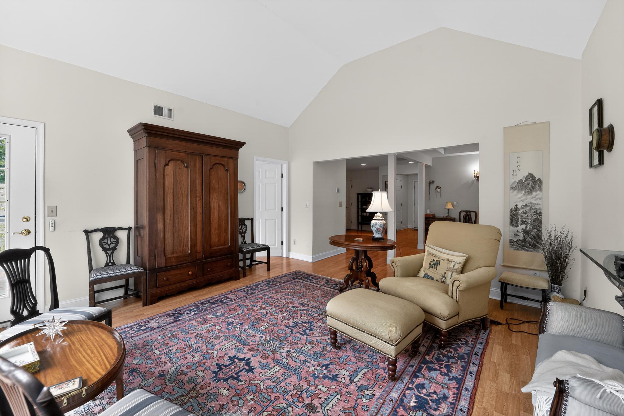 6 Hedge Row Road Princeton, NJ 08540 - Photo 11 of 32 Living Room