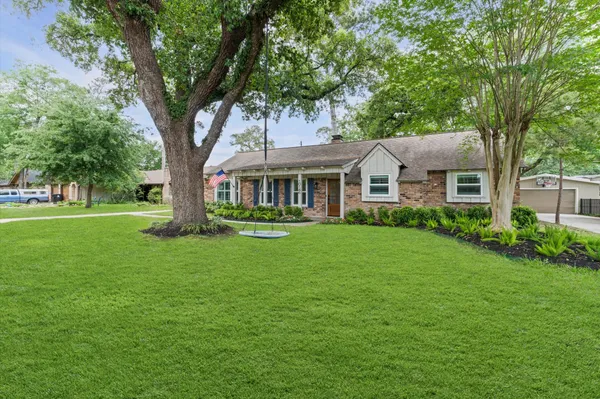$529,900 | 10146 Hanka Drive, Houston, TX 77043
