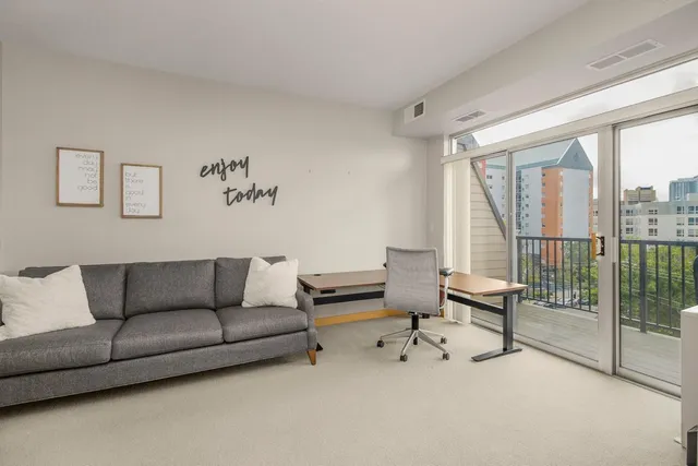 $235,000 | 2600 University Avenue Southeast, Unit 409, Minneapolis, MN 55414