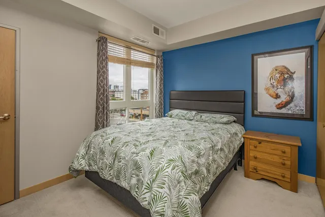 $235,000 | 2600 University Avenue Southeast, Unit 409, Minneapolis, MN 55414