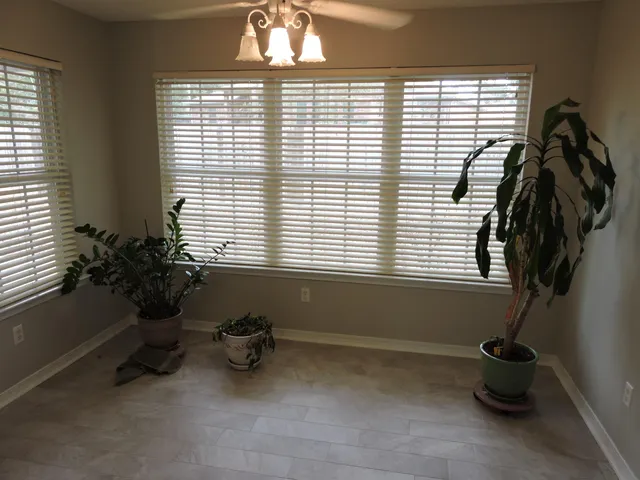 $2,100 | 5831 Buckskin Court, Crestview, FL 32536