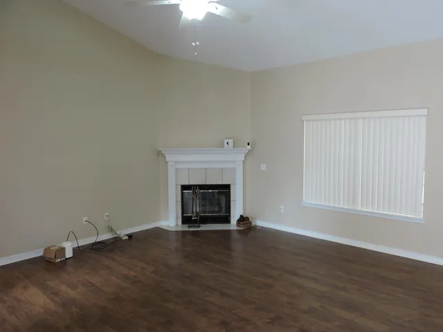 $2,100 | 5831 Buckskin Court, Crestview, FL 32536