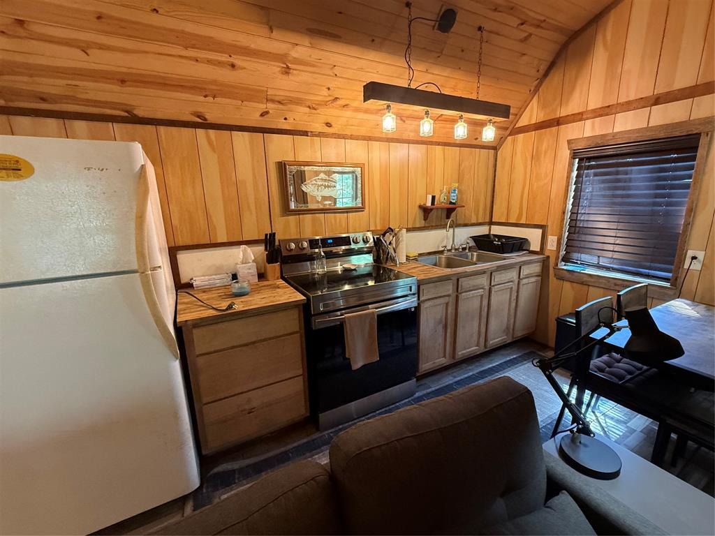 11756 Catfish Road Vivian, LA 71082 - Photo 8 of 17