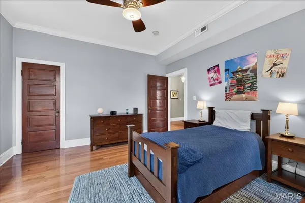 $899,900 | 5123 Westminster Place, St. Louis, MO 63108