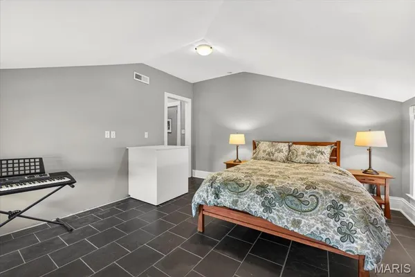 $899,900 | 5123 Westminster Place, St. Louis, MO 63108