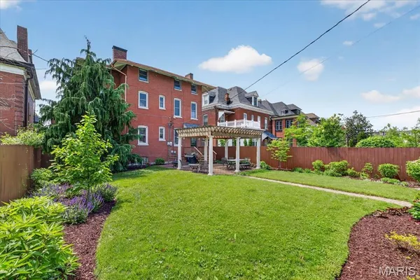 $899,900 | 5123 Westminster Place, St. Louis, MO 63108