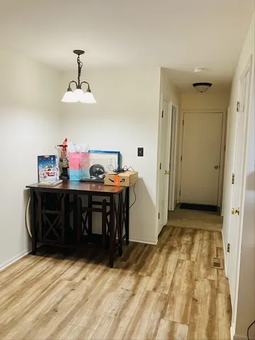 $2,250 | 3524 Willowview Court, Aurora, IL 60504