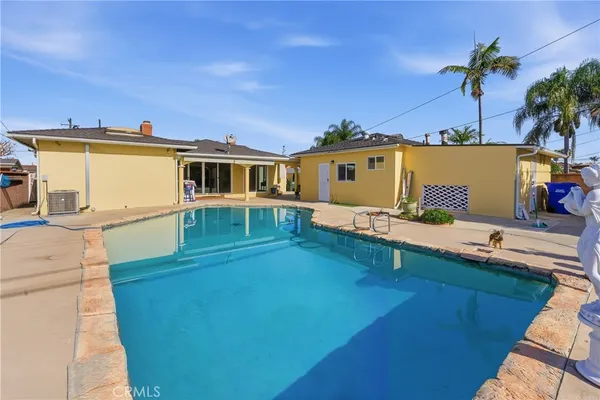 $1,199,900 | 10406 Hasty Avenue, Downey, CA 90241