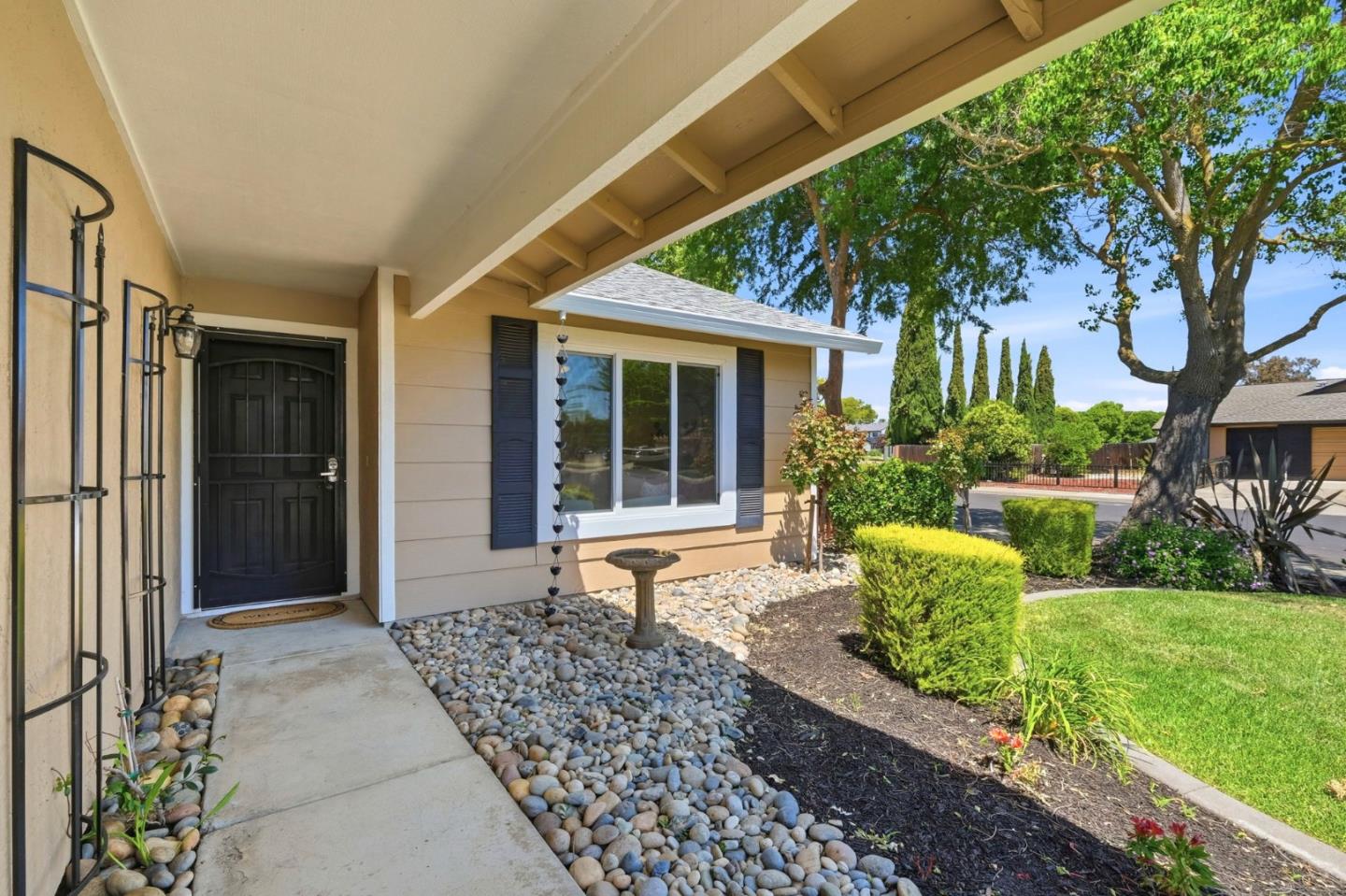 1780 Honeysuckle Road Livermore, CA 94551 - Photo 6 of 53