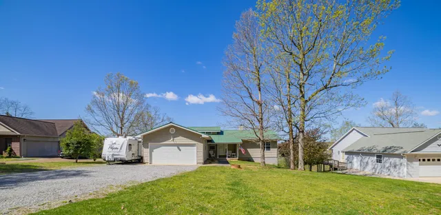 $459,950 | 1927 Laurel Lake Drive, Monteagle, TN 37356