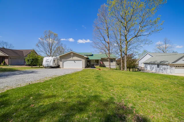 $459,950 | 1927 Laurel Lake Drive, Monteagle, TN 37356