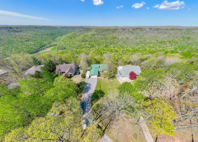 $459,950 | 1927 Laurel Lake Drive, Monteagle, TN 37356