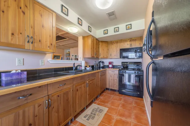 $459,950 | 1927 Laurel Lake Drive, Monteagle, TN 37356