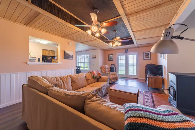 $459,950 | 1927 Laurel Lake Drive, Monteagle, TN 37356