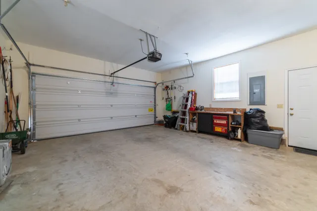 $459,950 | 1927 Laurel Lake Drive, Monteagle, TN 37356