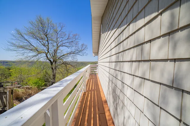 $459,950 | 1927 Laurel Lake Drive, Monteagle, TN 37356