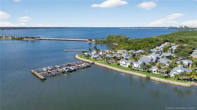 $1,250,000 | 3961 Northeast Breakwater Drive, Jensen Beach, FL 34957