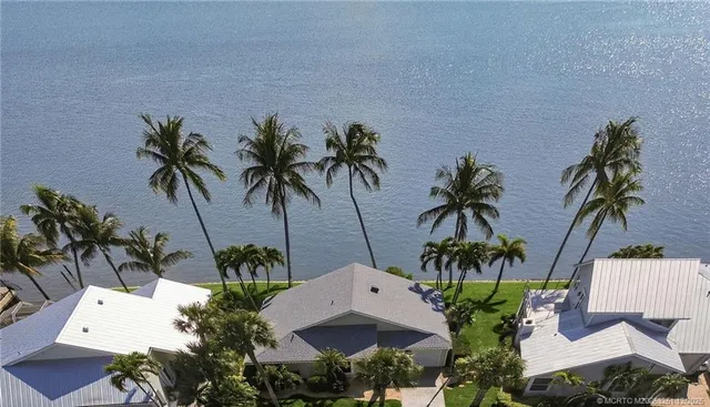 $1,250,000 | 3961 Northeast Breakwater Drive, Jensen Beach, FL 34957