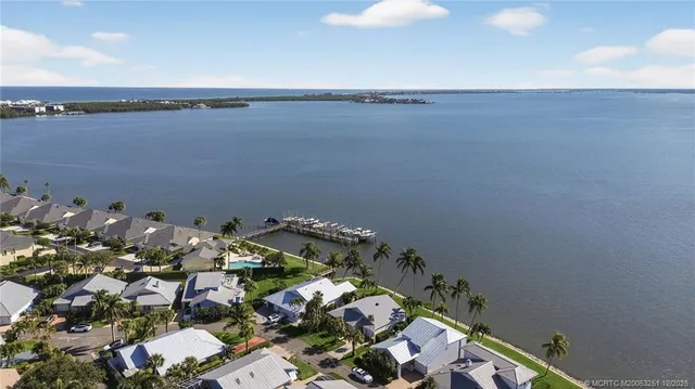 $1,250,000 | 3961 Northeast Breakwater Drive, Jensen Beach, FL 34957