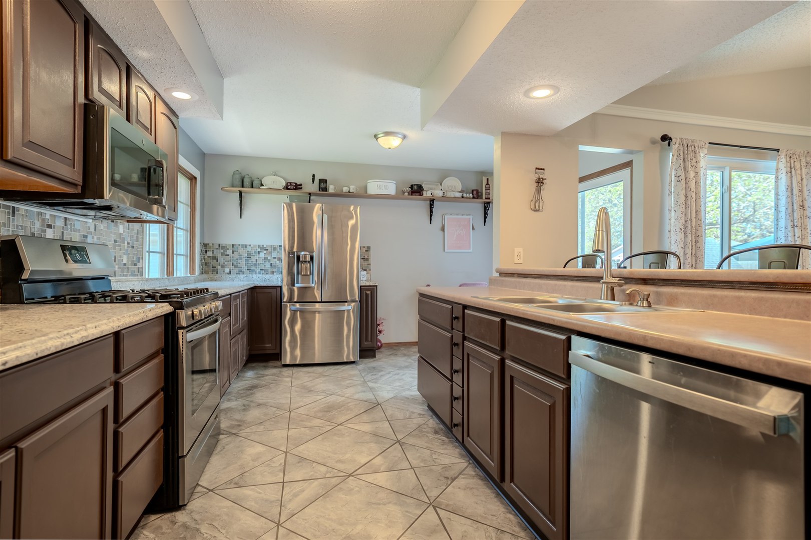 2902 Rachel Road Champaign, IL 61822 - Photo 6 of 35 Gallery Image 6