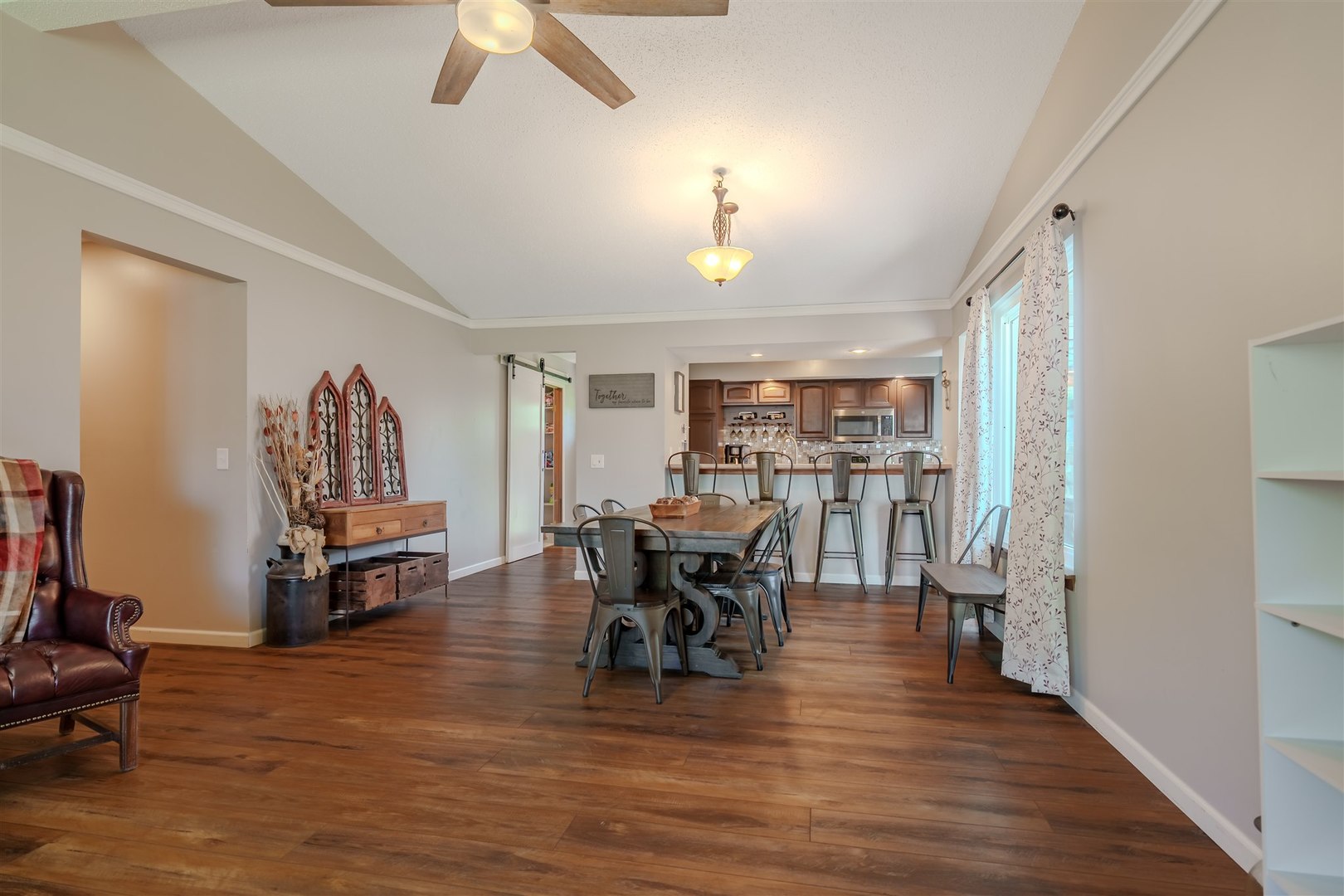 2902 Rachel Road Champaign, IL 61822 - Photo 10 of 35 Gallery Image 10